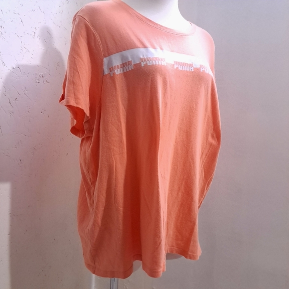 PUMA | Women's coral pink Casual logo graphic T shirt - Picture 3 of 7